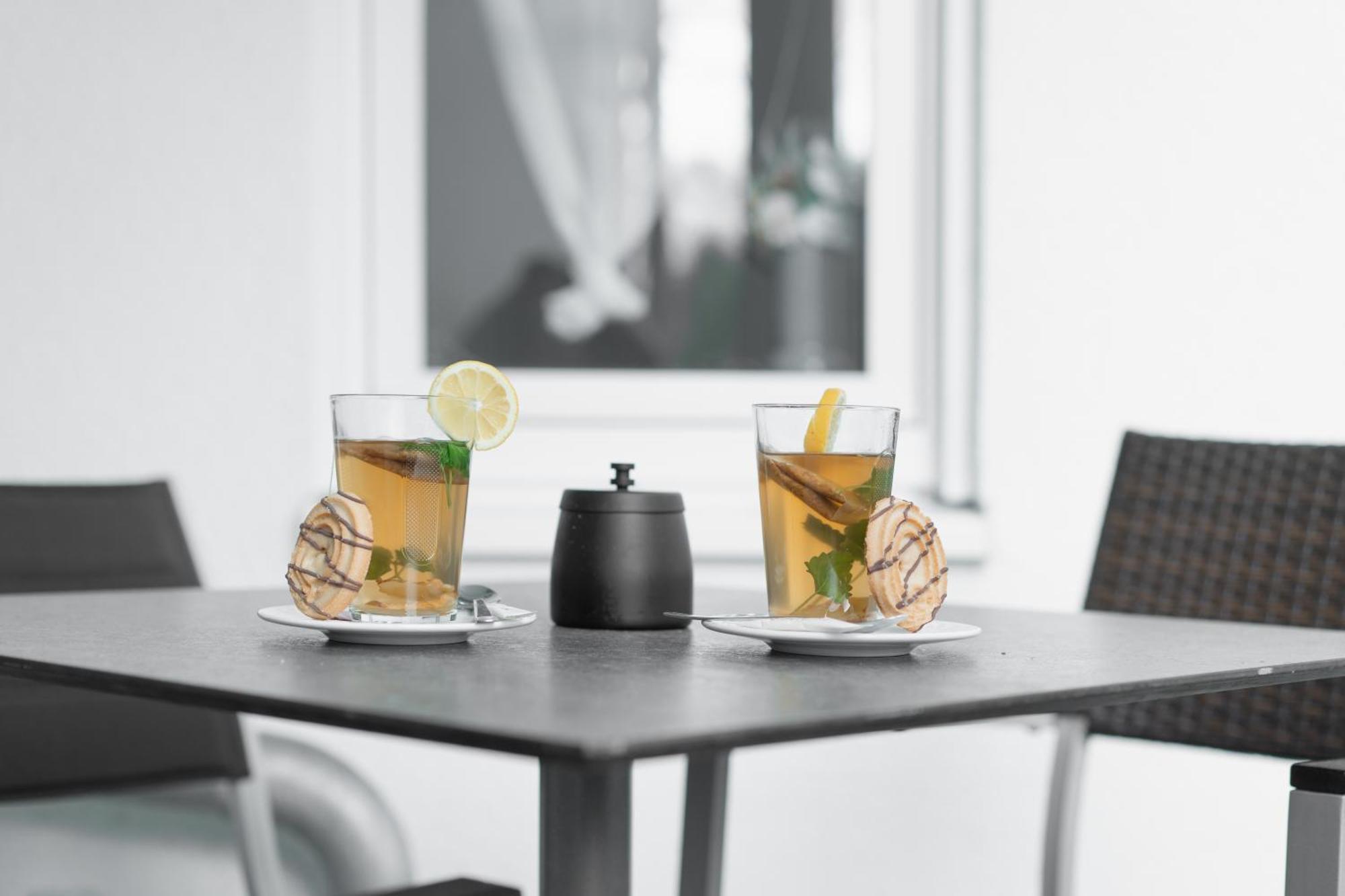 Untersee-Suite Istayunixi Seenaehe-Terrasse-Workspace-Netflix-Parkplatz Radolfzell am Bodensee Exterior foto